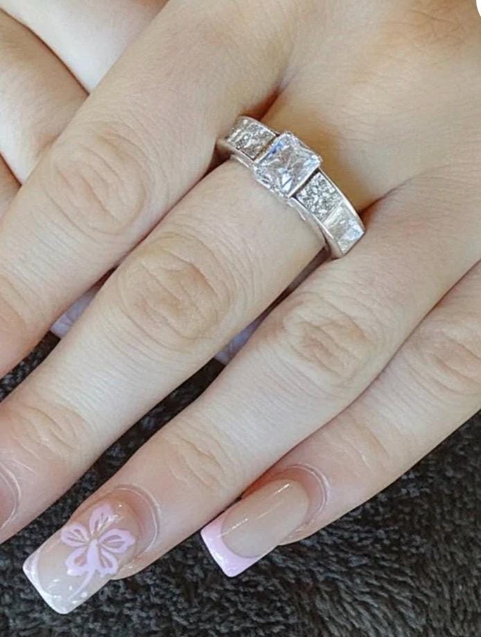 Custom Memorial Ring – Sterling Silver Cushion Cut Stone for Ashes (Keepsake Jewelry)