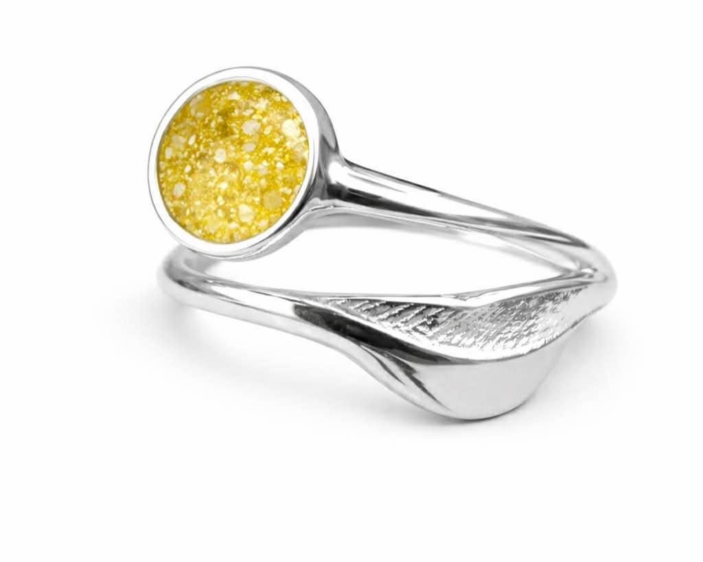 Personalised Sterling Silver Memorial Ring – Round Bezel Cremation Keepsake